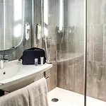 第戎火车站宜必思酒店 酒店