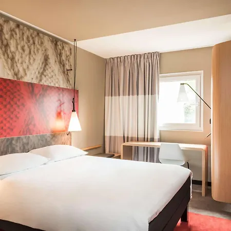 Ibis Gare 3*