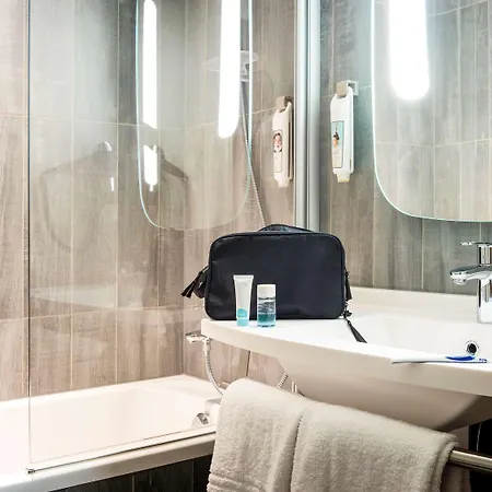 Ibis Gare 3*