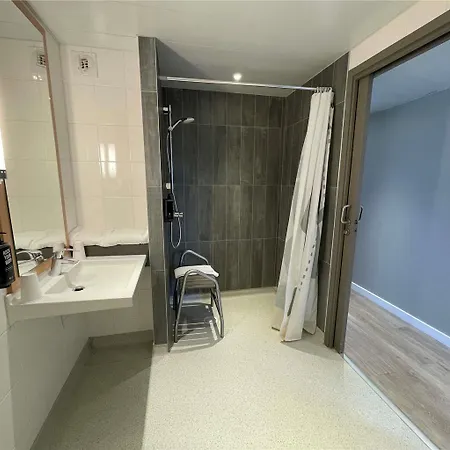 Ibis Gare 3*