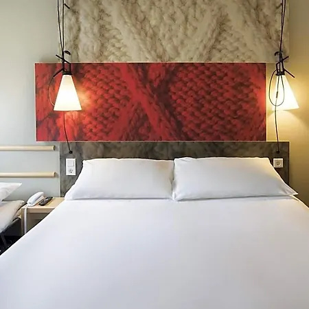 Ibis Gare Hotel 3*