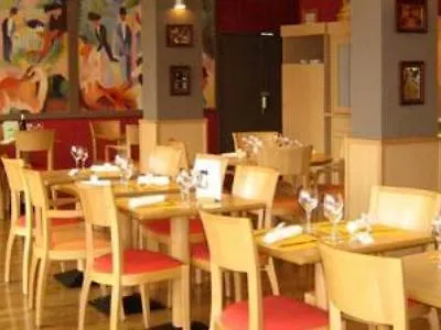Ibis Gare 3*