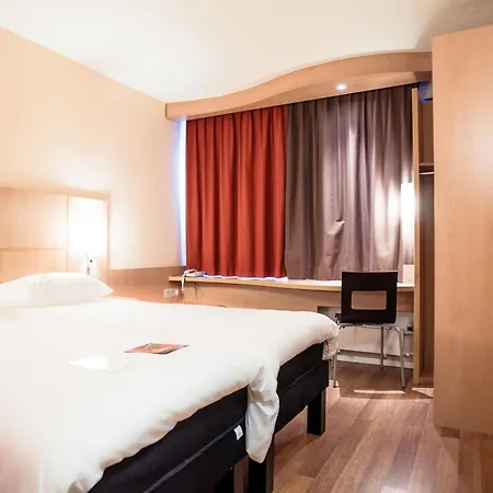 Ibis Gare