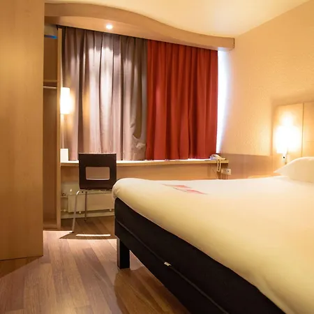 Ibis Gare 3*
