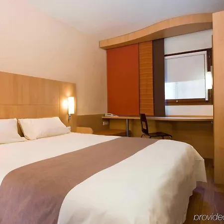 Hotel Ibis Gare Dijon