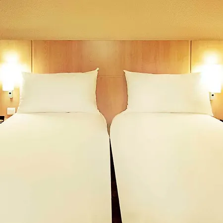 Ibis Gare 3*