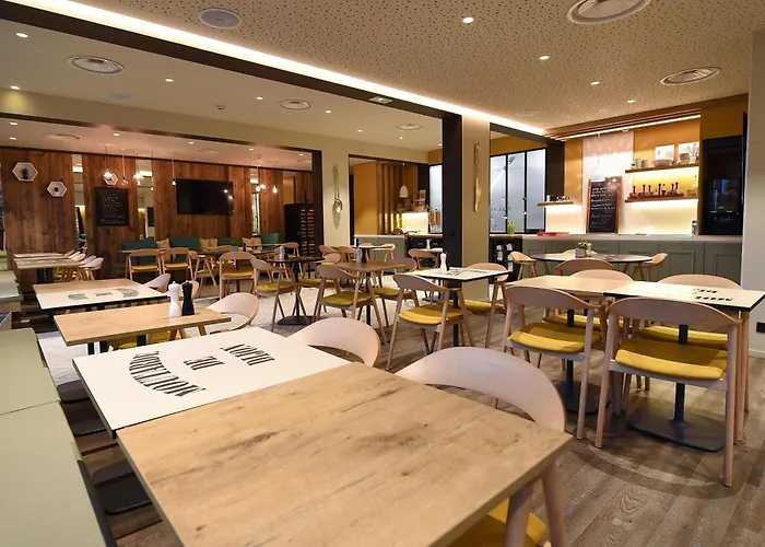 酒店 第戎火车站宜必思酒店 第戎