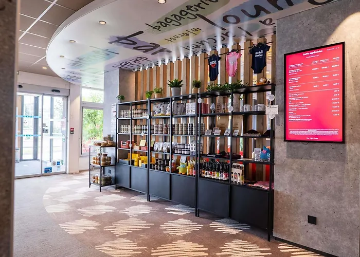 第戎火车站宜必思酒店 酒店